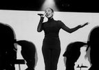 Sade - "Love Is Found" (videoclip)