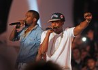 MTV VMA 2011: Aparitii live! (VIDEO)