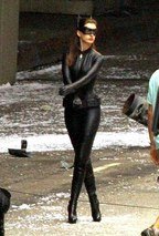 Anne Hathaway e Catwoman in The Dark Knight Rises