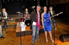 Holograf feat Angela Gheorghiu - Nu mai e timp (videoclip)