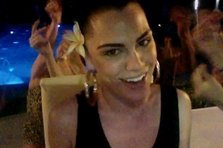 De ce o iubim pe Jessie J?
