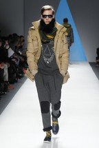 Un flacau la New York - Bogdan Tudor