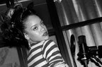 Cum a facut Rihanna albumul Talk That Talk? (video)