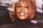Whitney Houston a murit!
