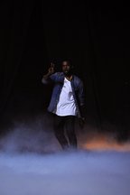 Kanye West, designer la Paris Fashion Week
