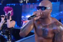 Flo Rida Live la Wrestlemania