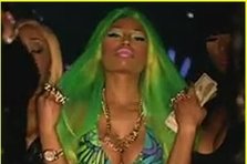 Nicki Minaj - Beez in the Trap feat 2 Chainz (videoclip)