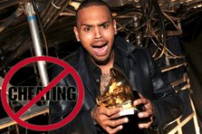 Chris Brown si-a cumparat Grammy-ul?