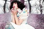 Kimbra uimeste cu albumul "Vows" (the next best thing)