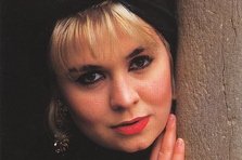 Monica Anghel a cantat in memoria lui Whitney Houston in Garajul Europa FM!