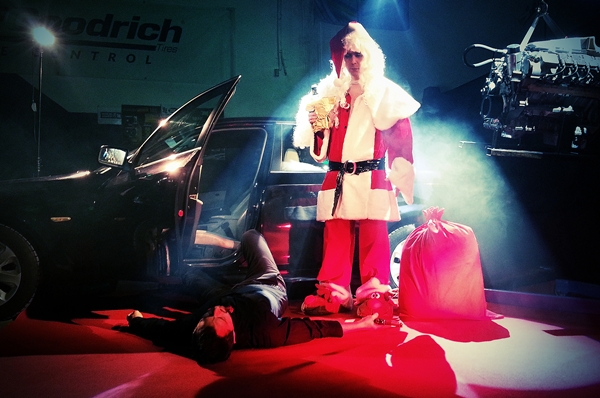 http://www.urban.ro/data/Image/cadre-filmare-not-a-christmas-song_4.jpg
