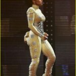 janet-jackson-rock-withchu-tour-pictures-01