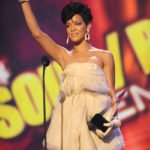 rihanna-award