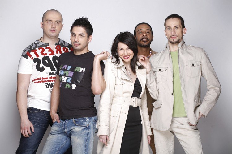 alexandra-alec-si-marius-nedelcu-unplugged