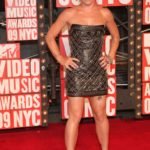 pink-red-carpet-mtv-vma-2009-1