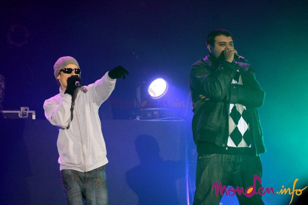 maxi-grasu-xxl-concert-bug-mafia-polivalenta maxi-grasu-xxl-concert-bug-mafia-polivalenta