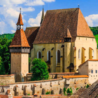 10 sate sasesti pe care sa le vizitezi intr-un weekend prin Transilvania