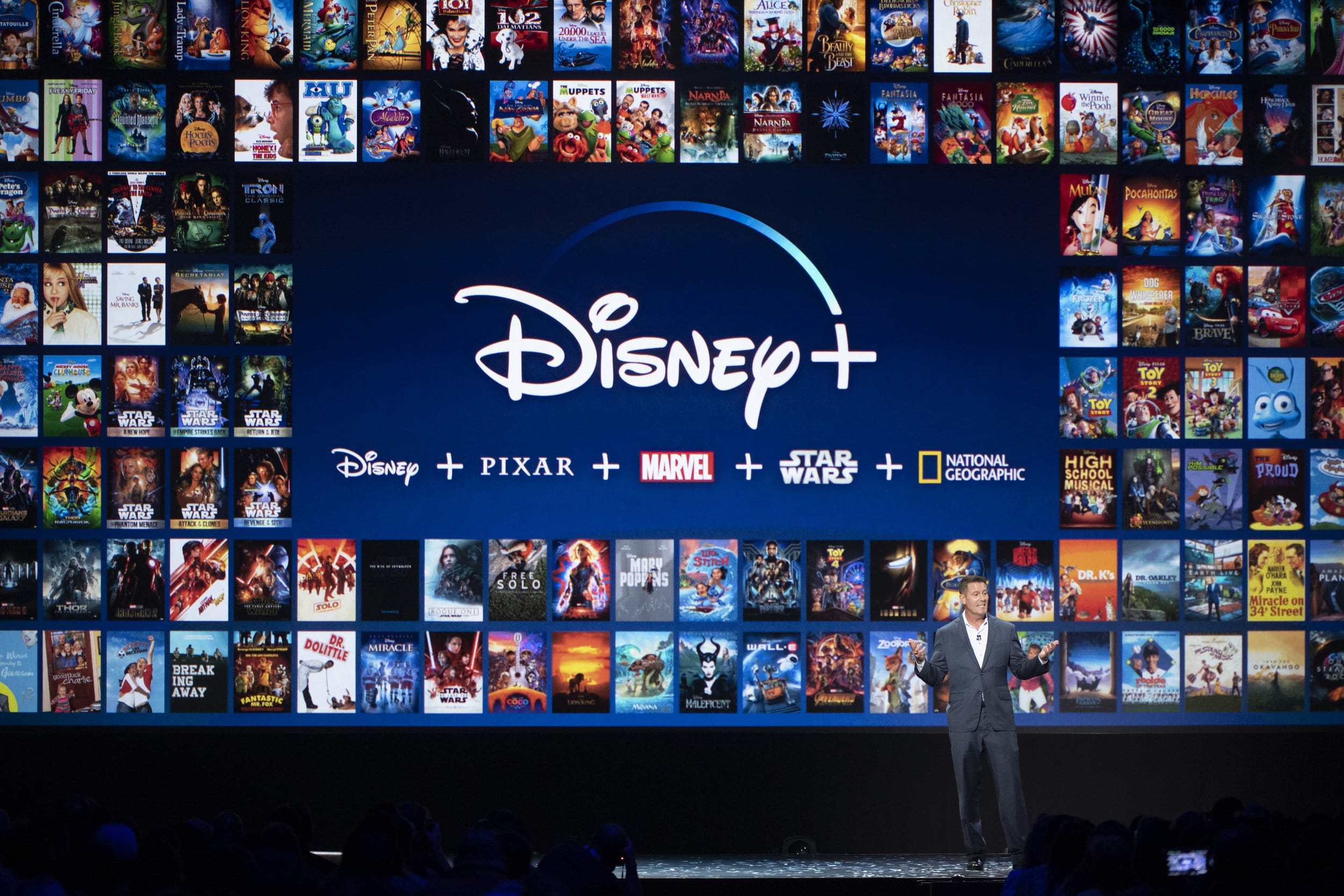 Disney+ se lanseaza si in Romania. Platforma TV va emite din 14 iunie