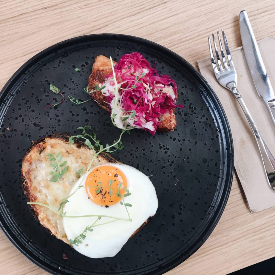 13-locuri-cu-cele-mai-delicioase-brunch-uri-din-bucuresti