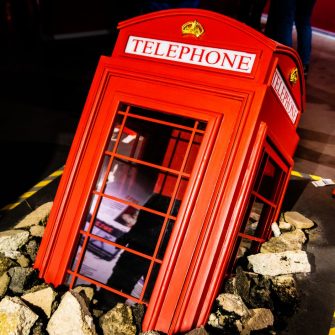 Cabinele rosii de telefon, parte din identitatea britanica, sunt in cautare de noi destinatii de utilizare. Ar putea deveni automate pentru snacks si fast food